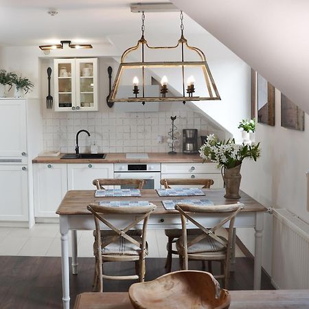 Maly Domek Apartment Kolobrzeg Bagian luar foto